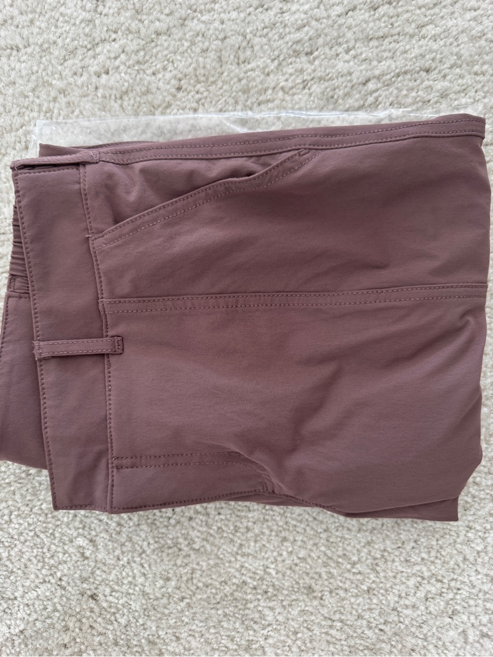 Kirkland Signature Ladies' Travel Pants Cropped, Size 6, Brown - NWOT - Picture 4 of 5